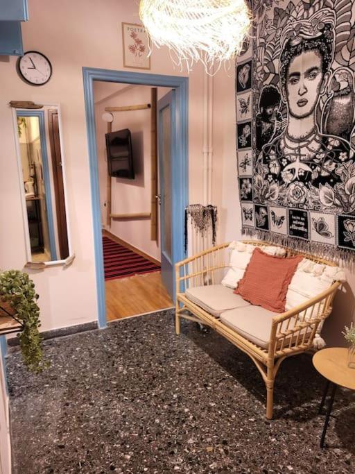Viva La Frida Boho Apartment In Central Athén Kültér fotó